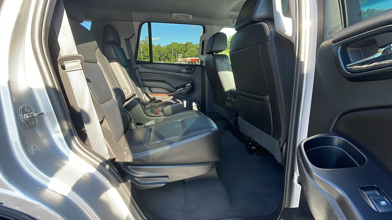 2019 Chevrolet Tahoe LT 32