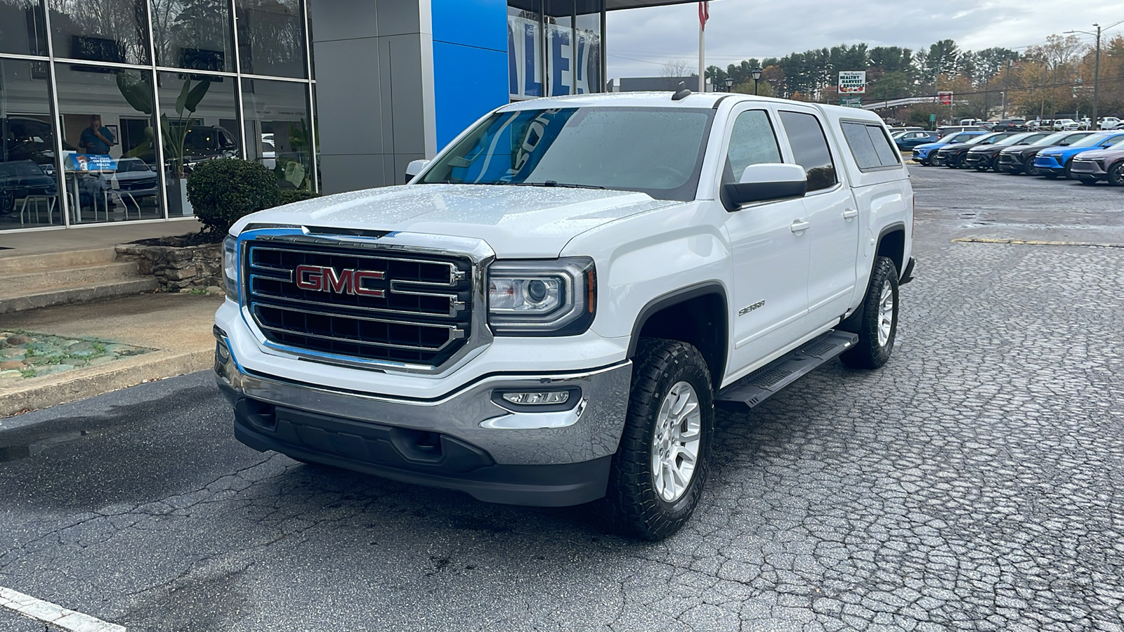 2018 GMC Sierra 1500 SLE 1