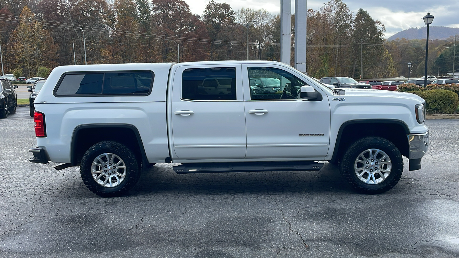 2018 GMC Sierra 1500 SLE 9