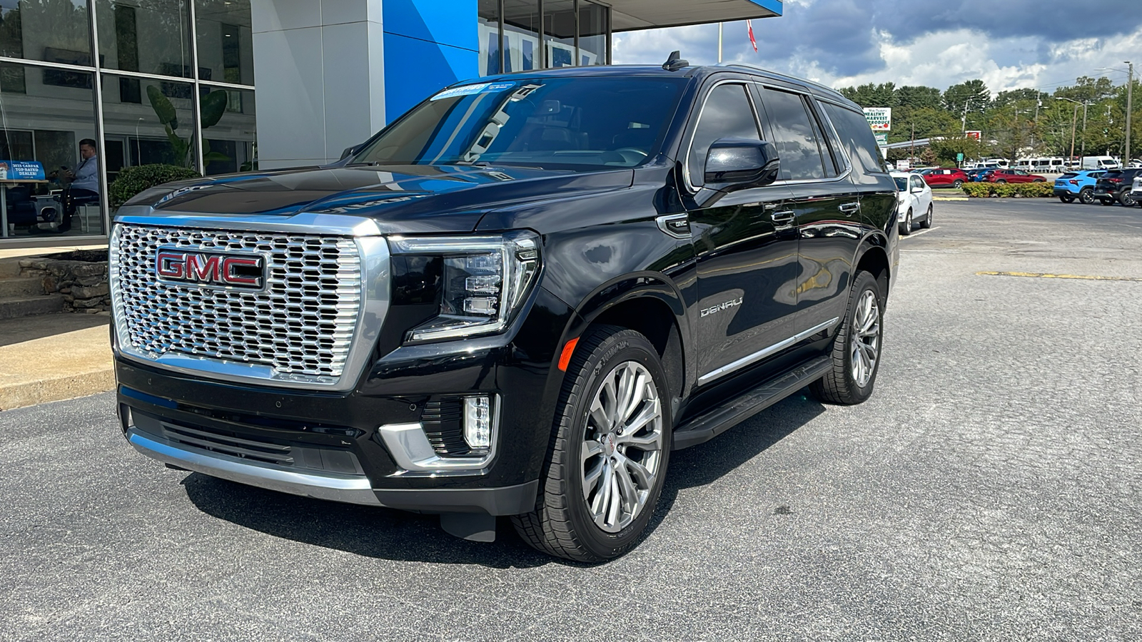 2021 GMC Yukon Denali 1