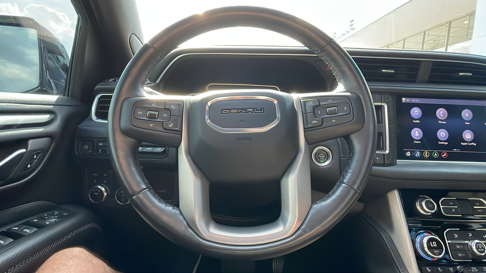 2021 GMC Yukon Denali 22