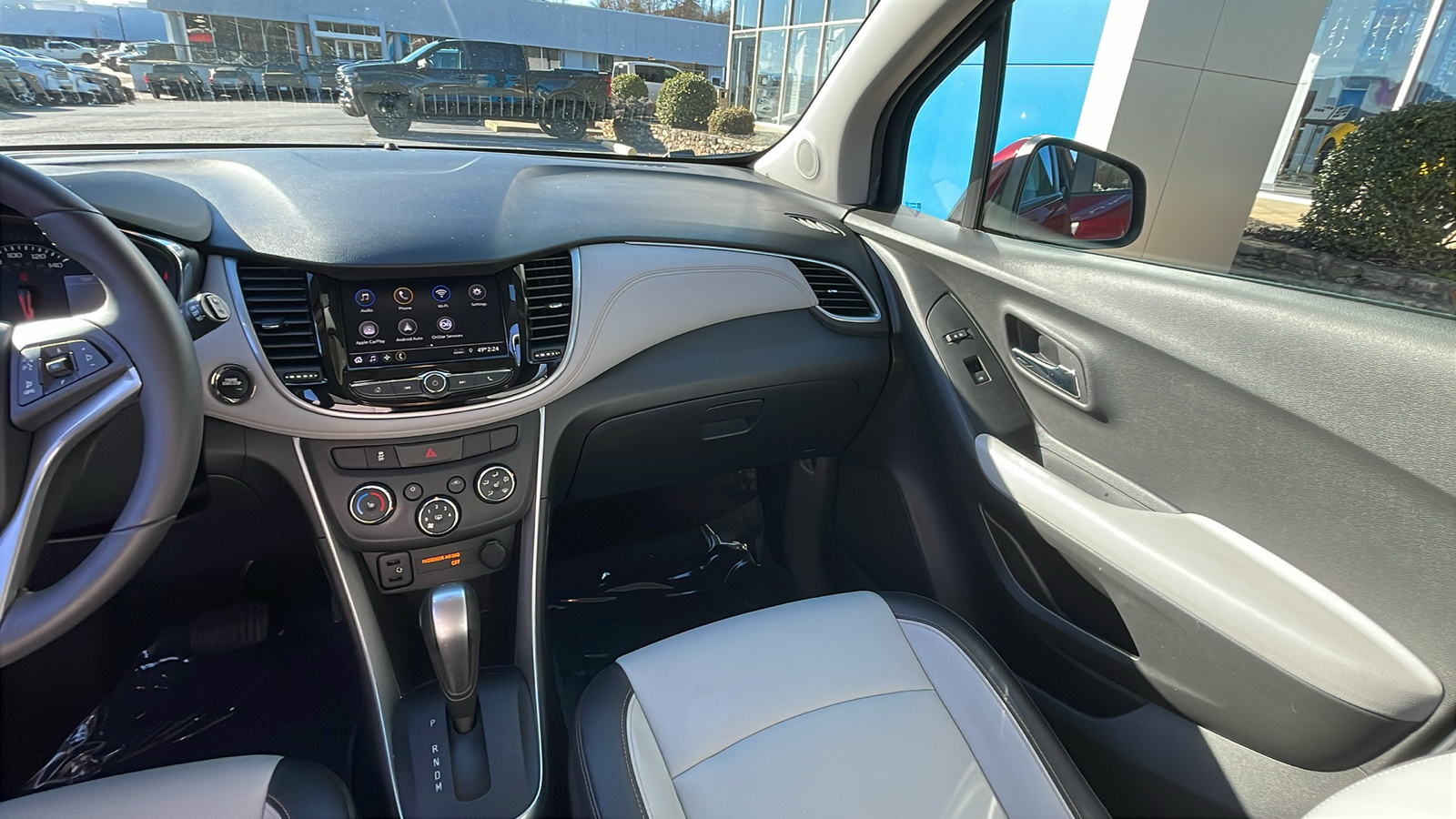 2022 Chevrolet Trax LT 32