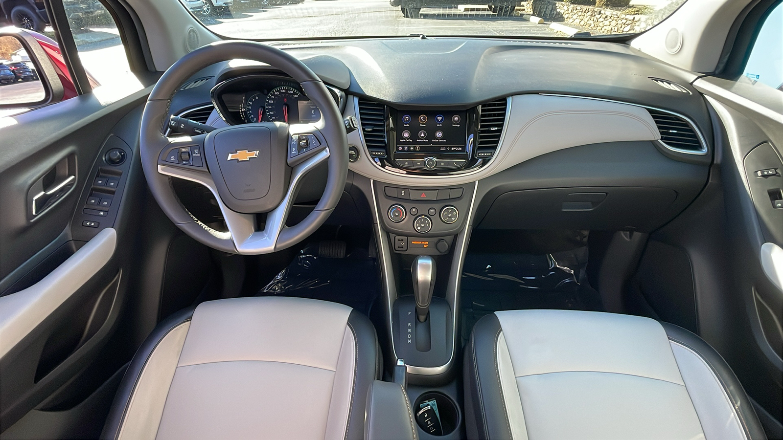 2022 Chevrolet Trax LT 33