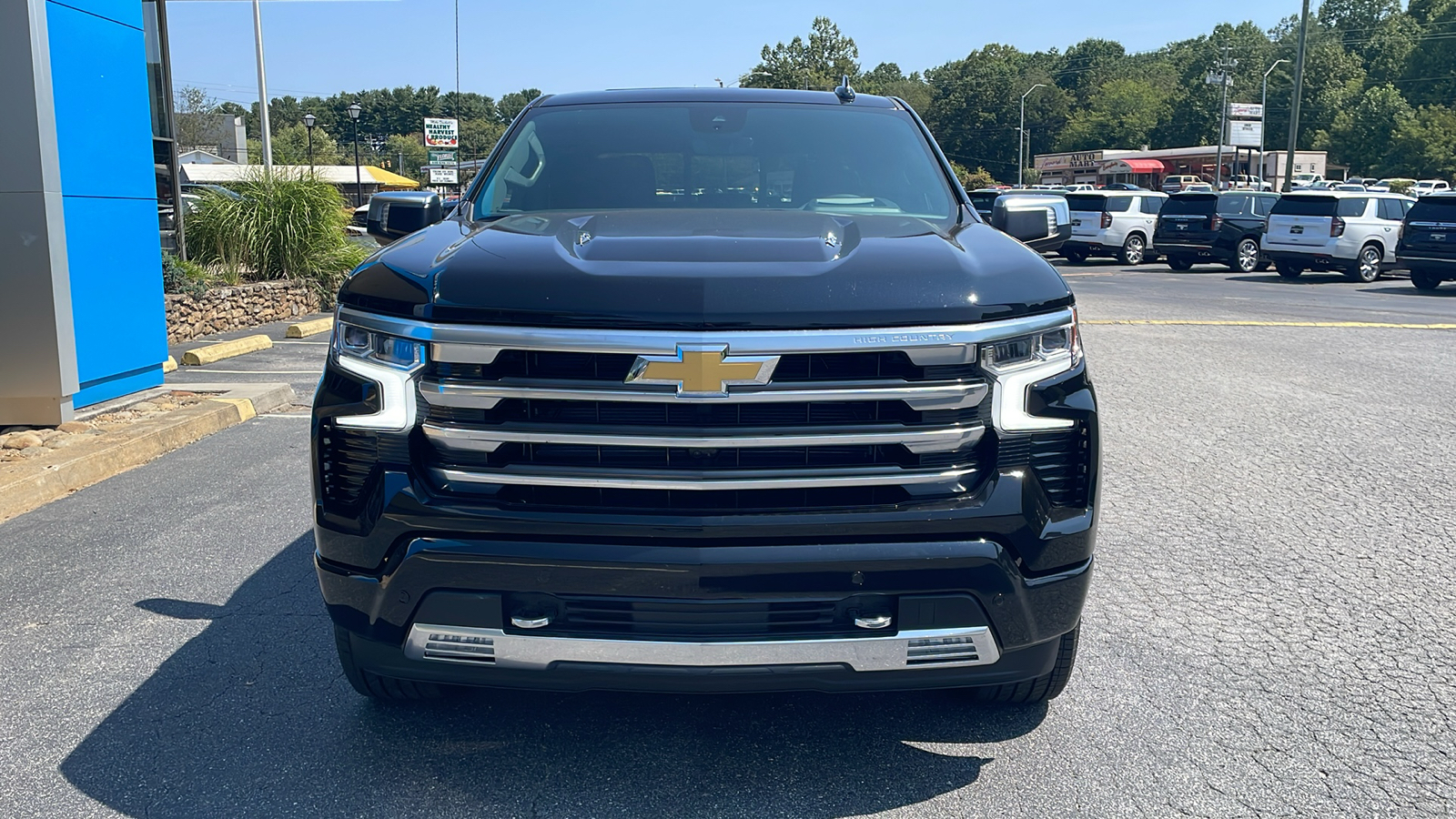 2025 Chevrolet Silverado 1500 High Country 2