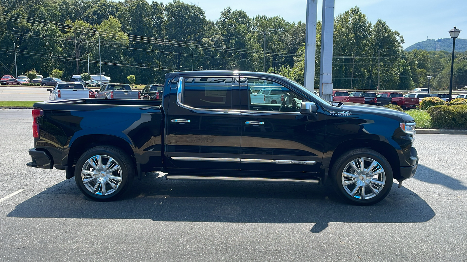 2025 Chevrolet Silverado 1500 High Country 9