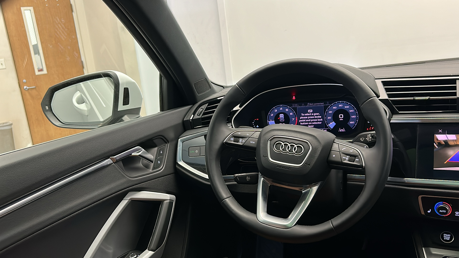 2021 Audi Q3 Premium 24