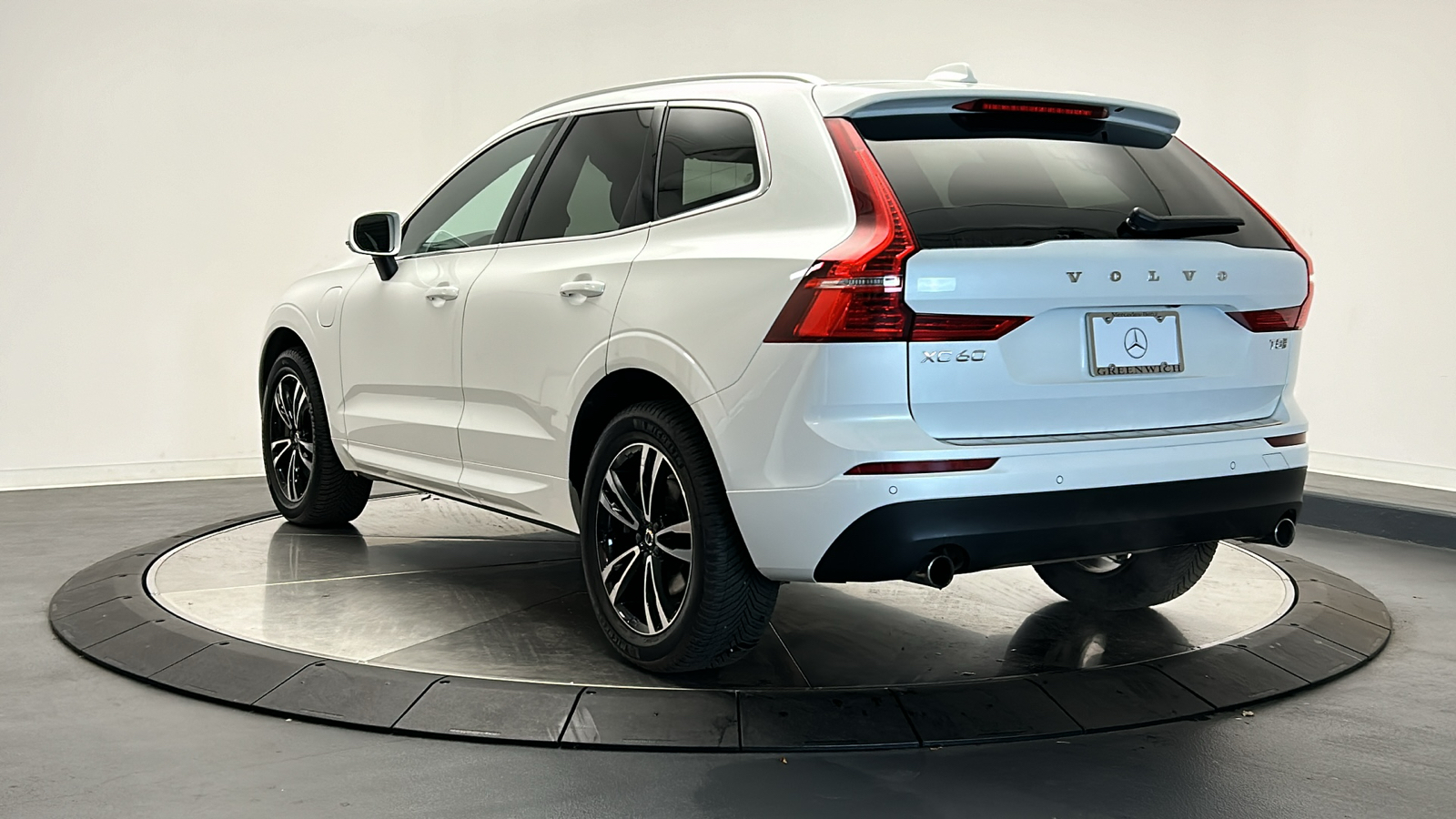 2020 Volvo XC60 Hybrid T8 Momentum 5