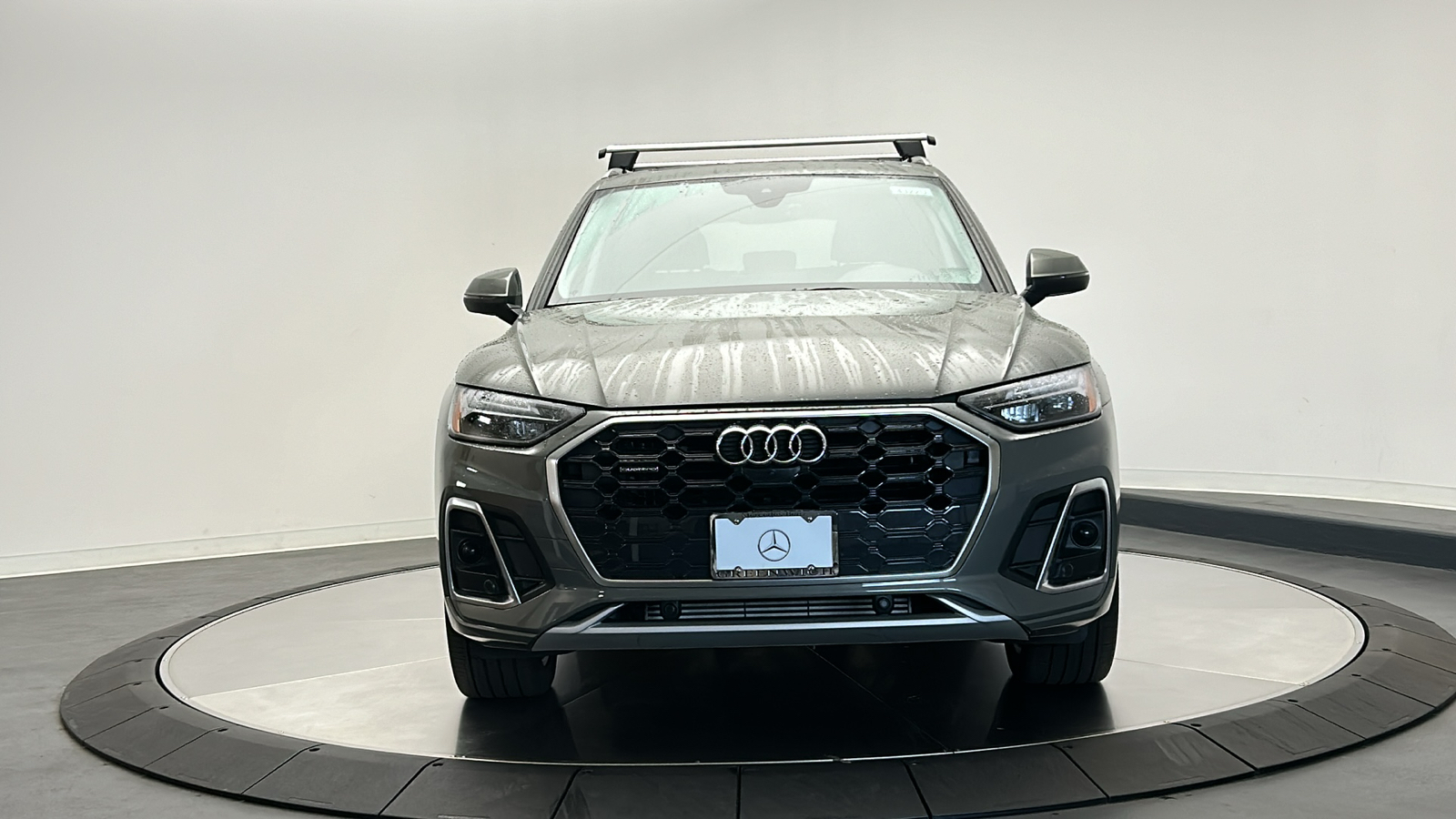 2023 Audi Q5 45 S line Premium Plus 2