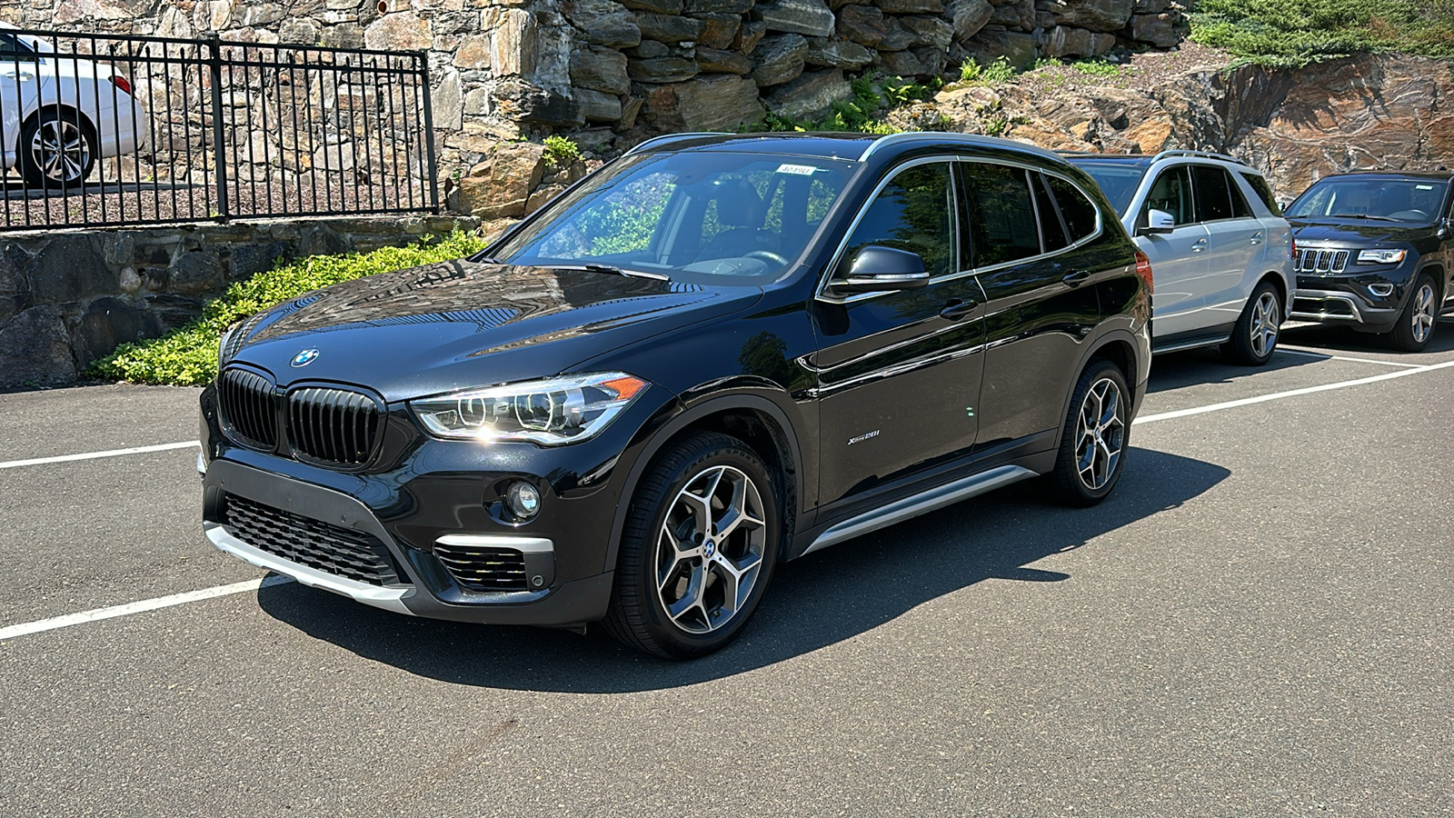 2017 BMW X1 xDrive28i 3