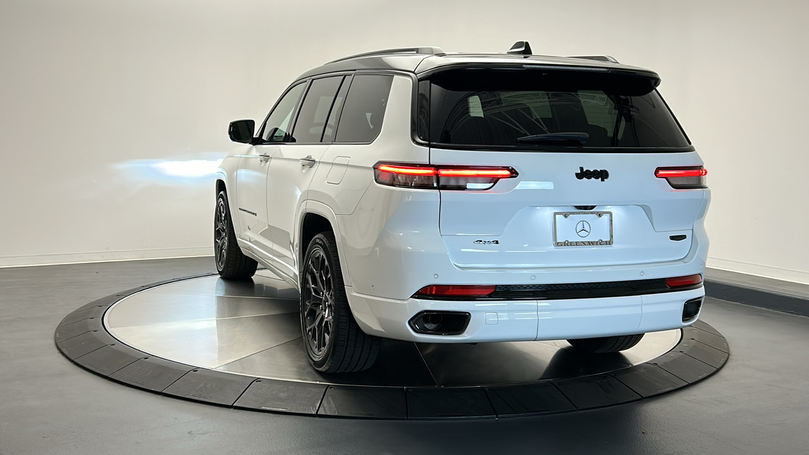 2023 Jeep Grand Cherokee L Summit 5