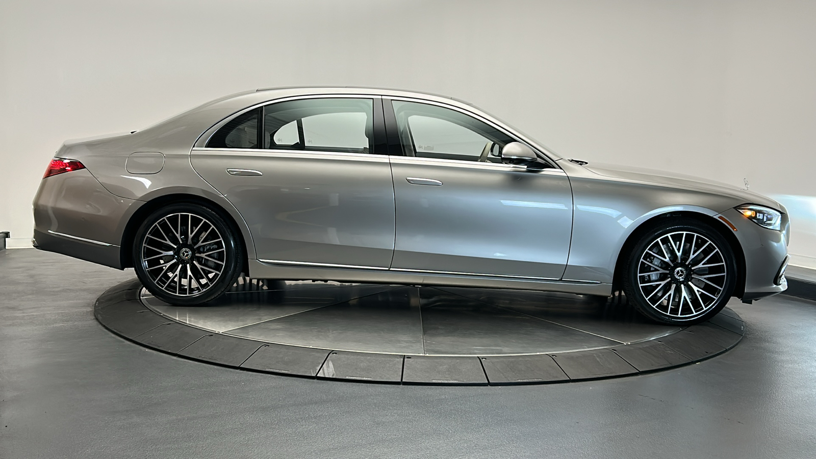 2021 Mercedes-Benz S-Class S 580 8