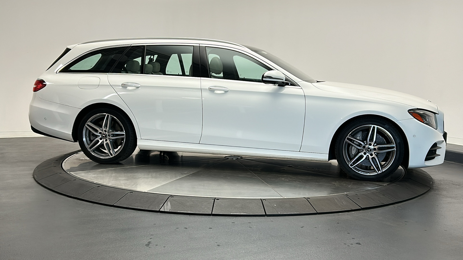 2019 Mercedes-Benz E-Class E 450 8