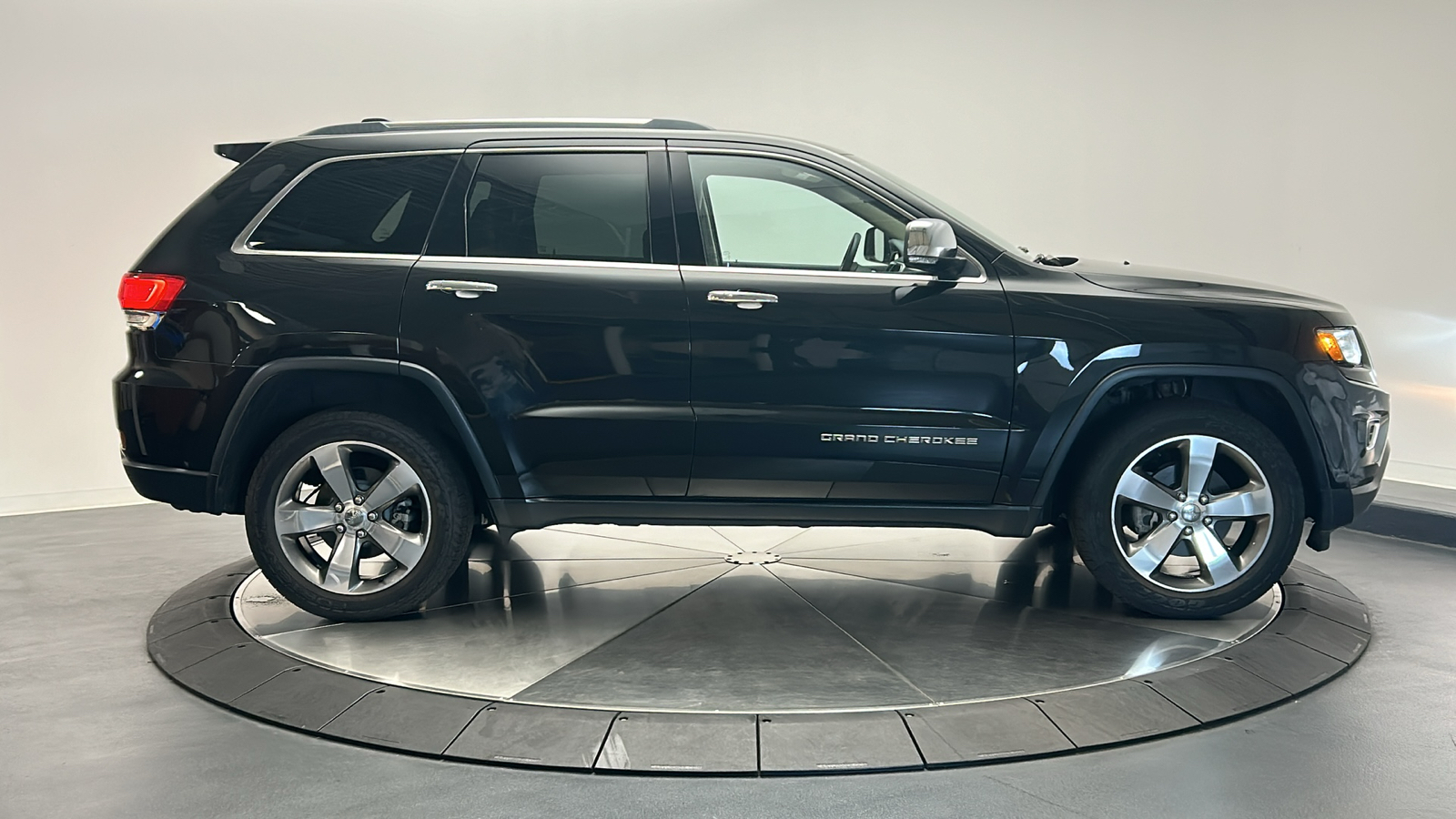 2014 Jeep Grand Cherokee Limited 8