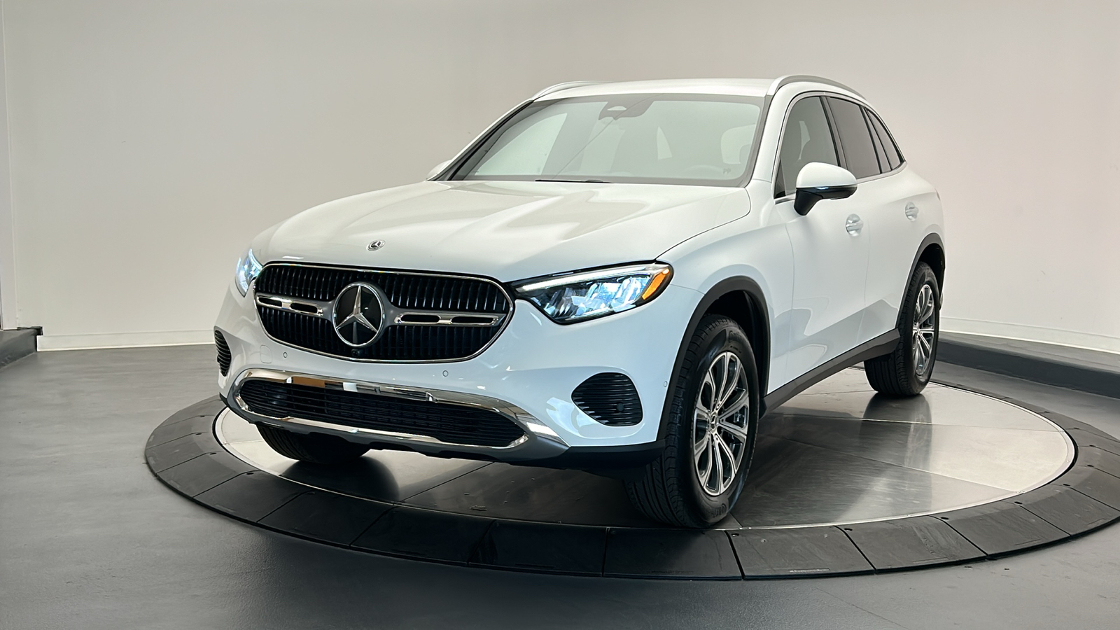 2024 Mercedes-Benz GLC GLC 300 3