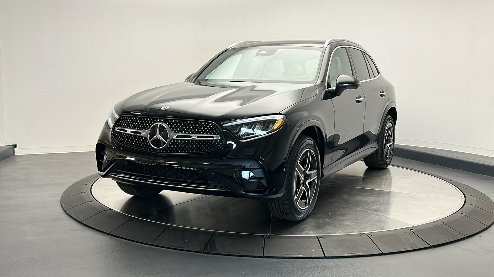 2024 Mercedes-Benz GLC GLC 300 3