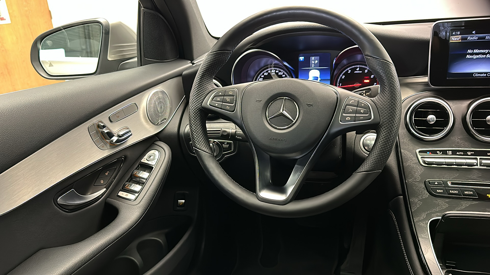 2019 Mercedes-Benz GLC GLC 300 25