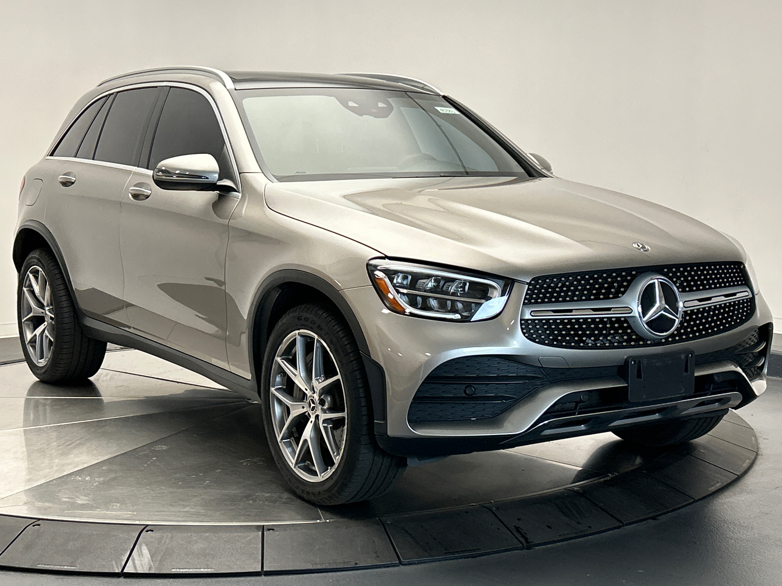 2020 Mercedes-Benz GLC GLC 300 1