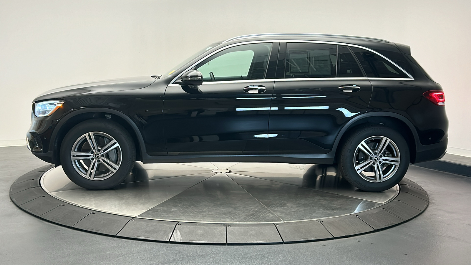 2021 Mercedes-Benz GLC GLC 300 4