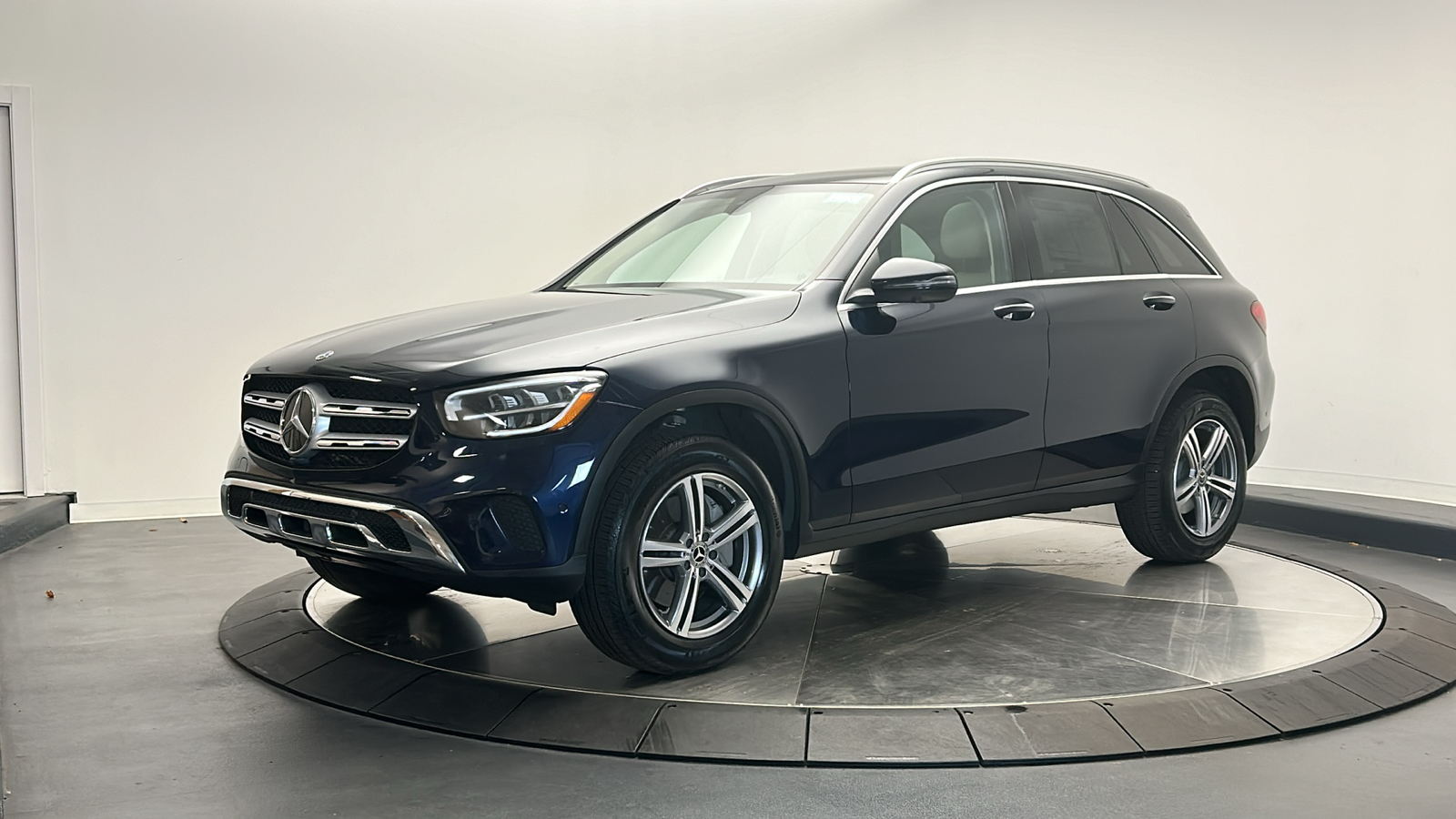 2021 Mercedes-Benz GLC GLC 300 3