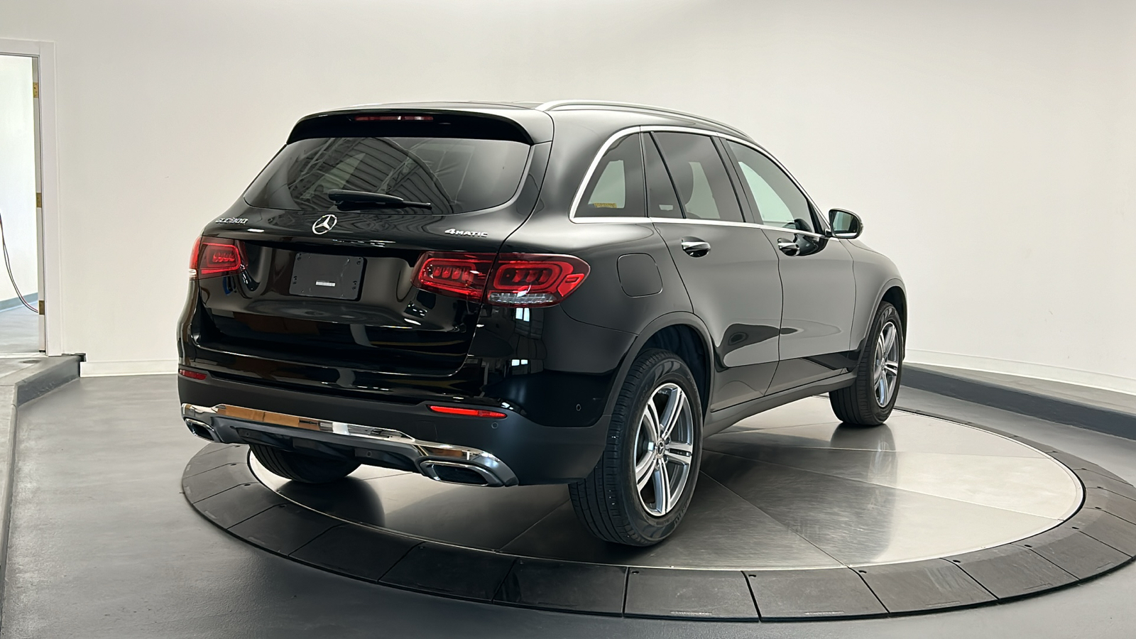 2021 Mercedes-Benz GLC GLC 300 7