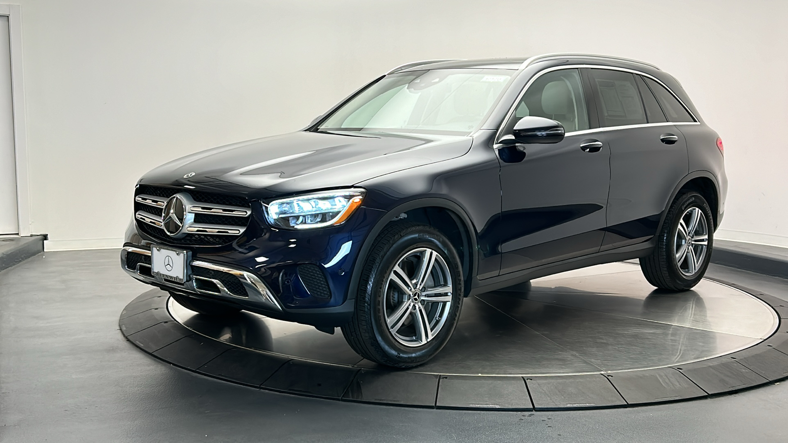 2021 Mercedes-Benz GLC GLC 300 3