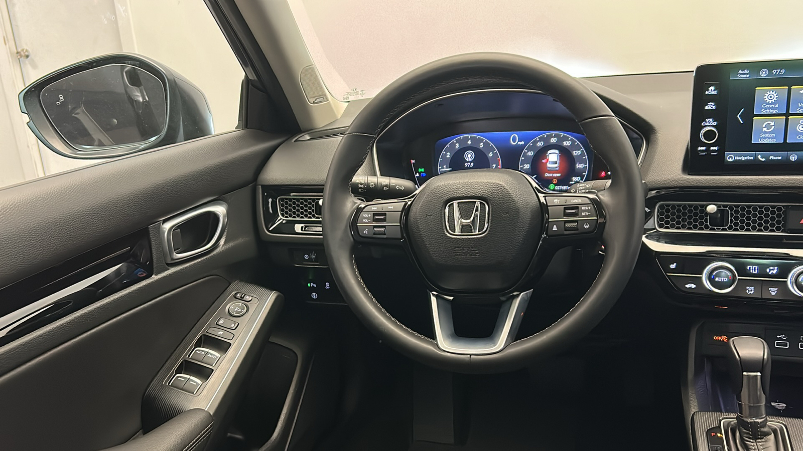 2023 Honda Civic Touring 23