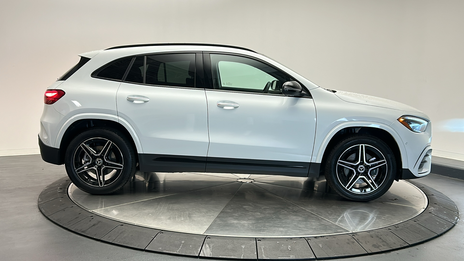 2024 Mercedes-Benz GLA GLA 250 8