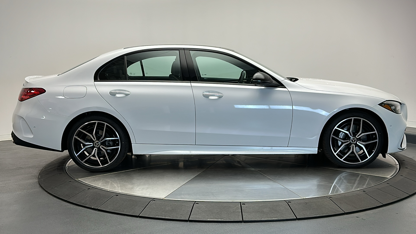 2024 Mercedes-Benz C-Class C 300 8