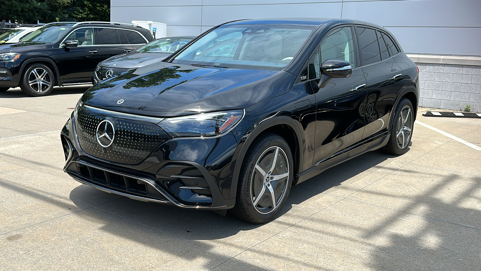 2024 Mercedes-Benz EQE 350 SUV 3