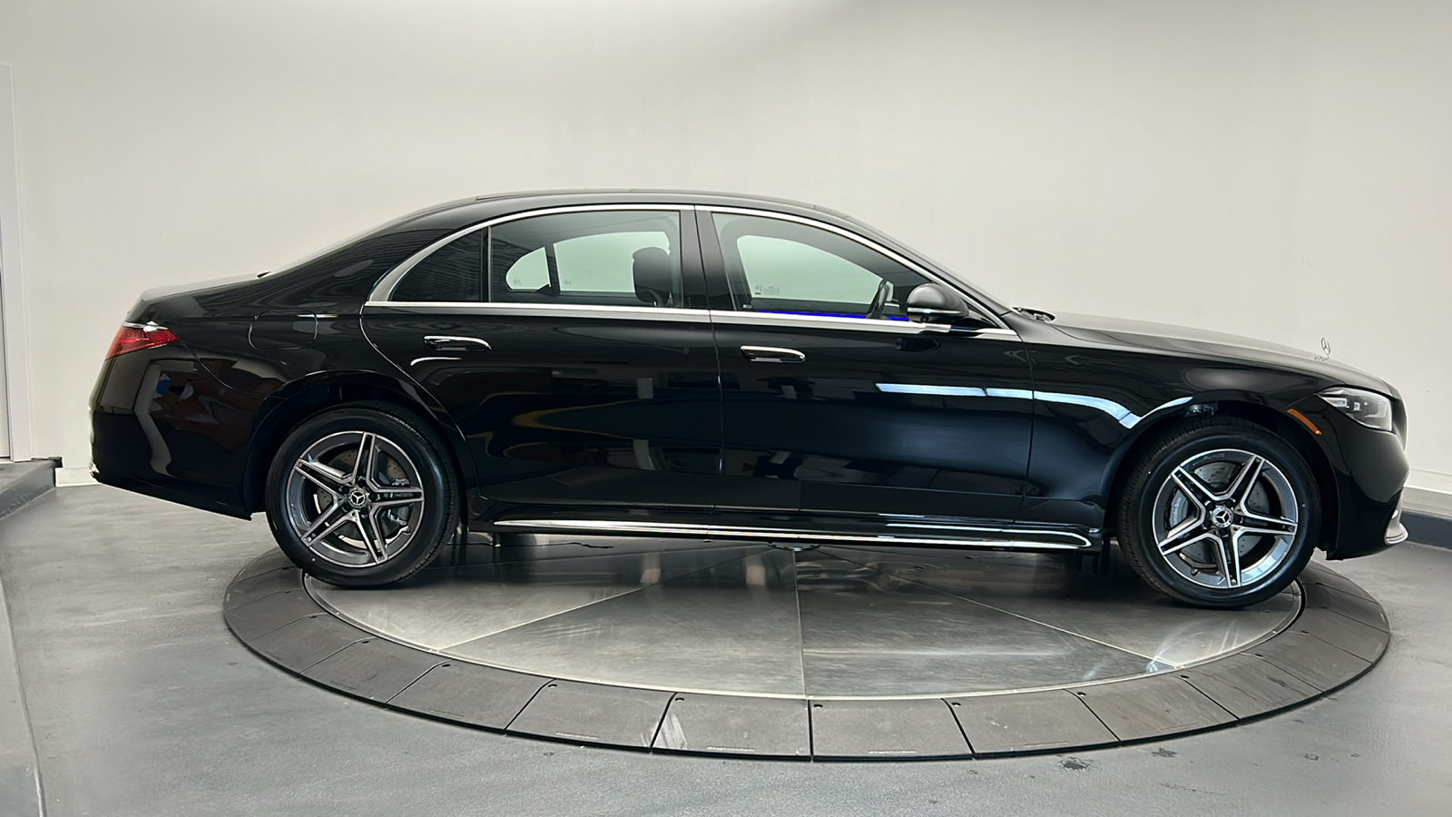 2024 Mercedes-Benz S-Class S 580 8