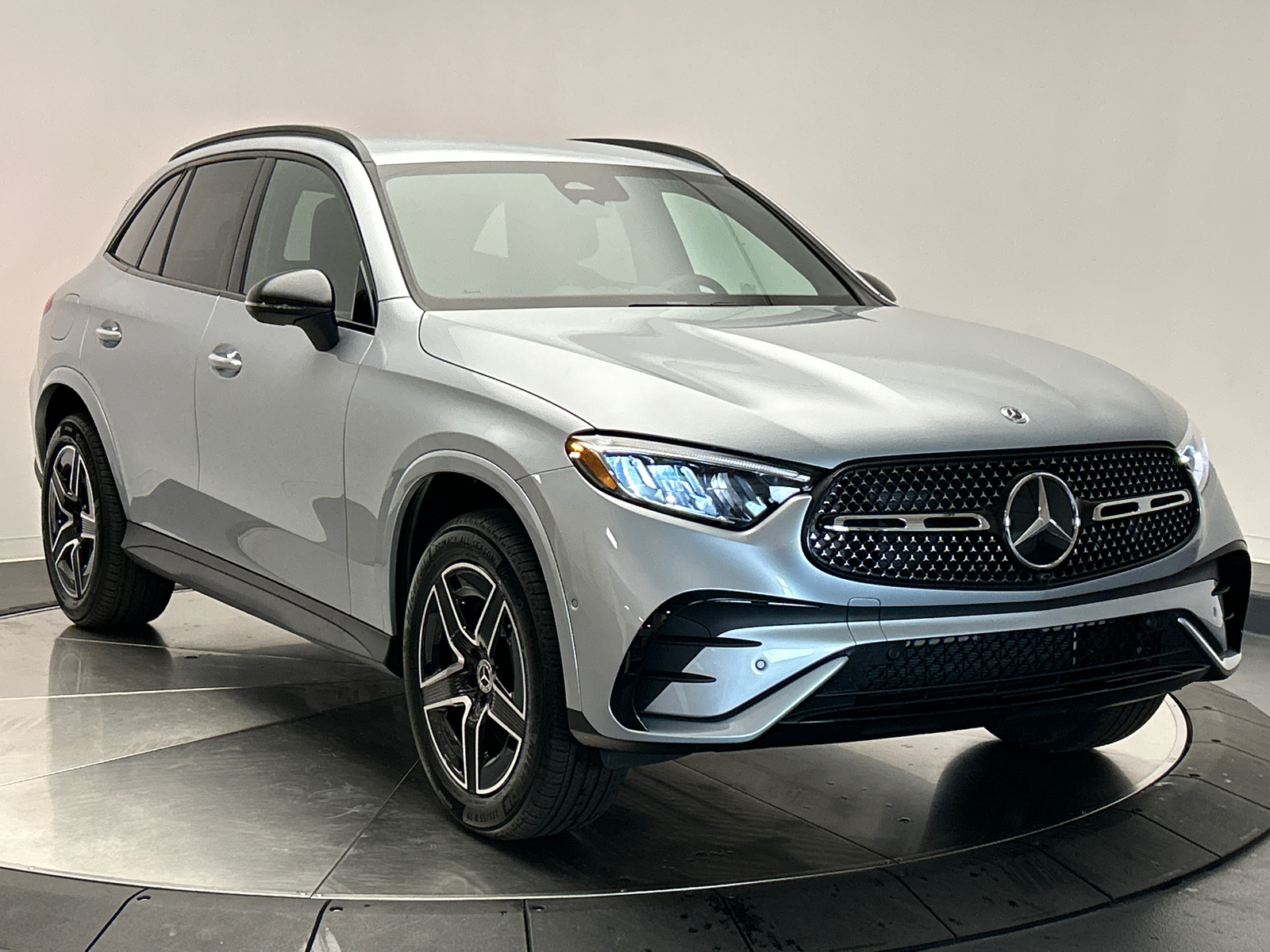 2024 Mercedes-Benz GLC GLC 300 1