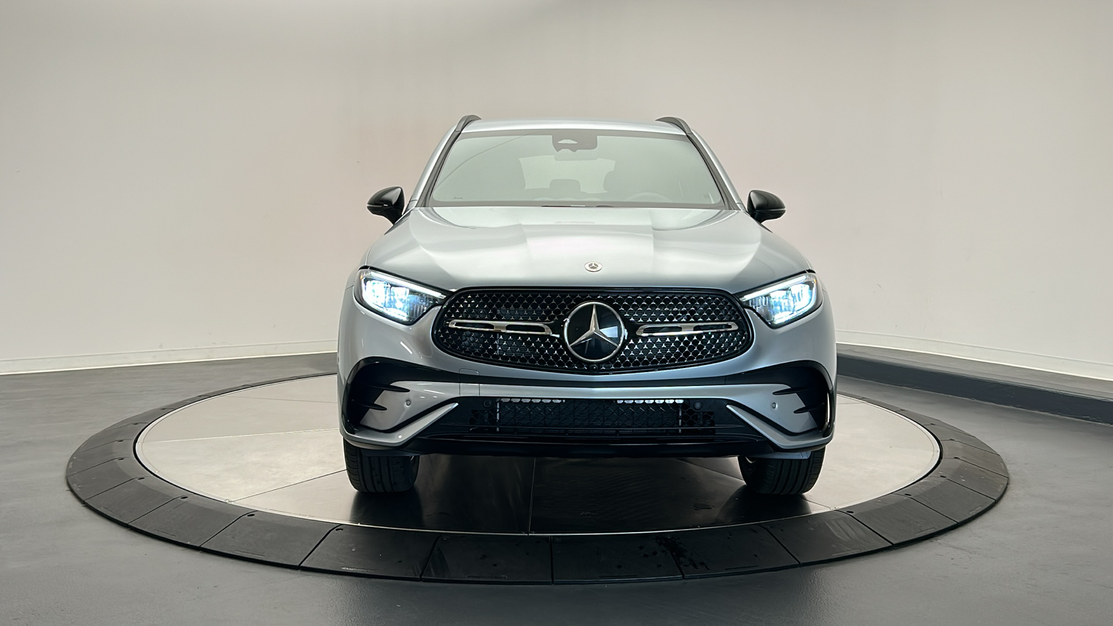 2024 Mercedes-Benz GLC GLC 300 2