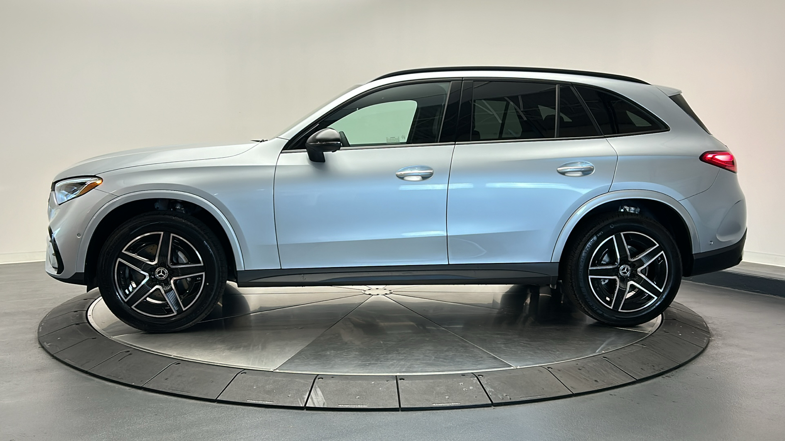 2024 Mercedes-Benz GLC GLC 300 4