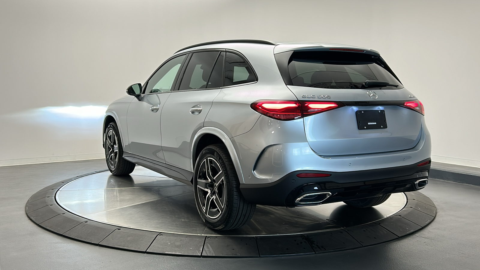 2024 Mercedes-Benz GLC GLC 300 5