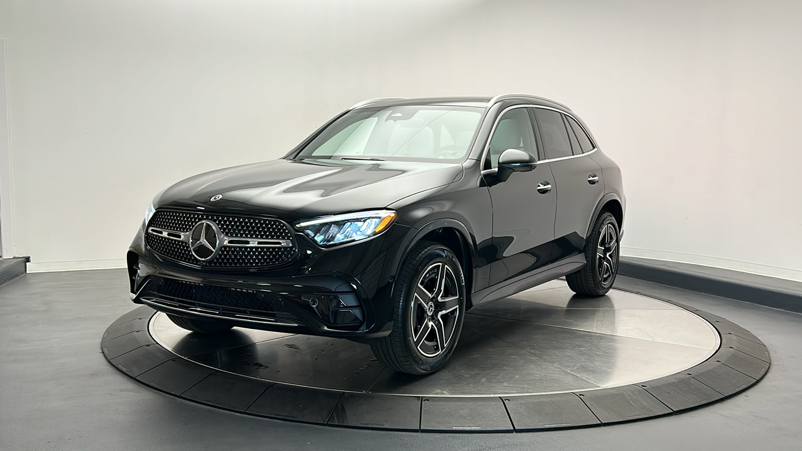 2024 Mercedes-Benz GLC GLC 300 3