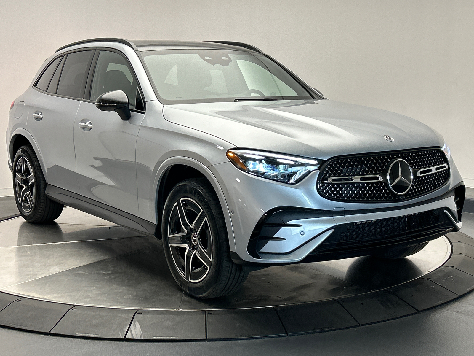 2024 Mercedes-Benz GLC GLC 300 1