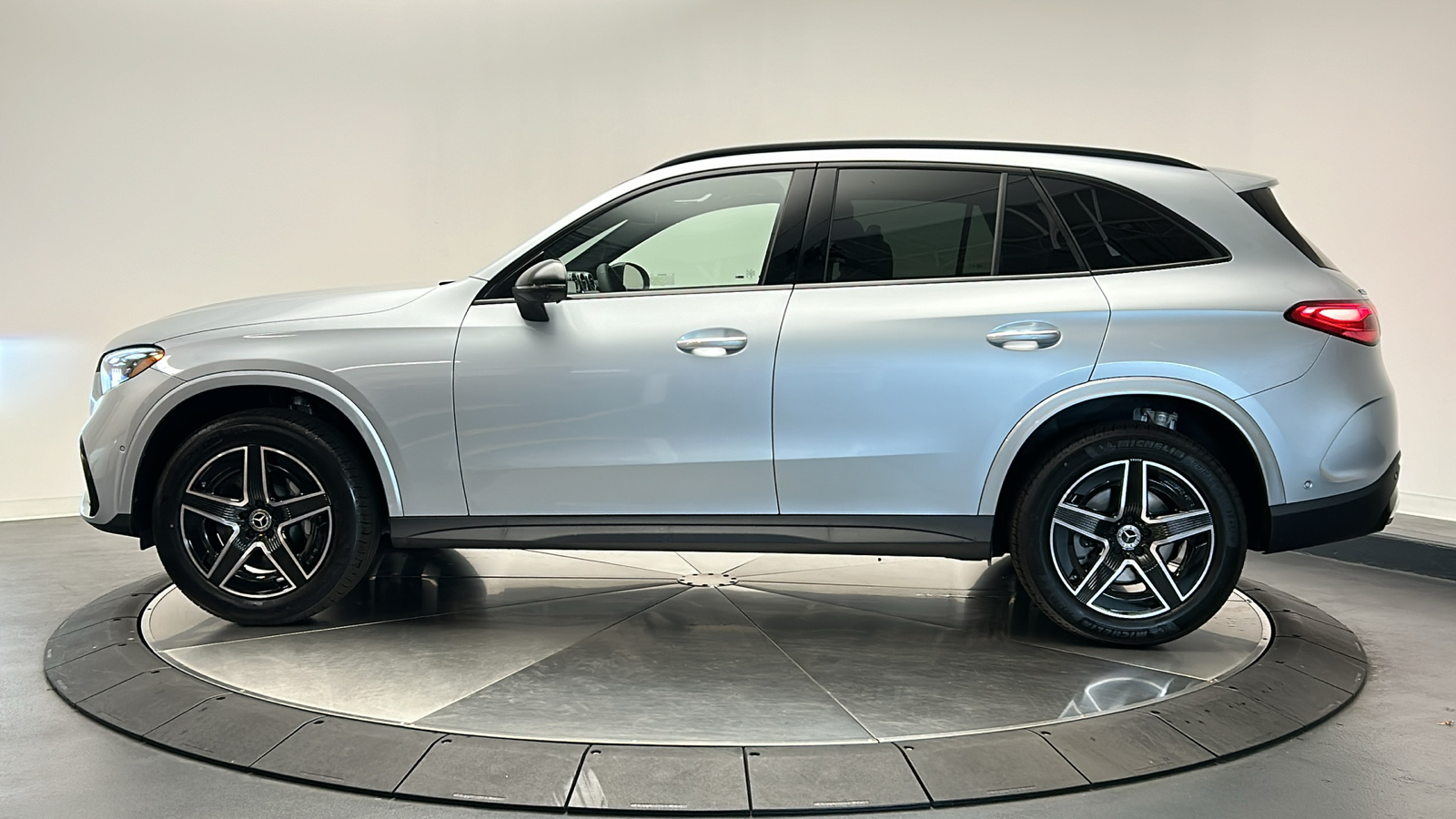 2024 Mercedes-Benz GLC GLC 300 4