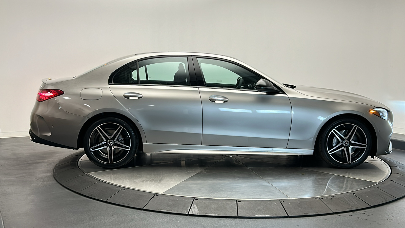 2024 Mercedes-Benz C-Class C 300 8