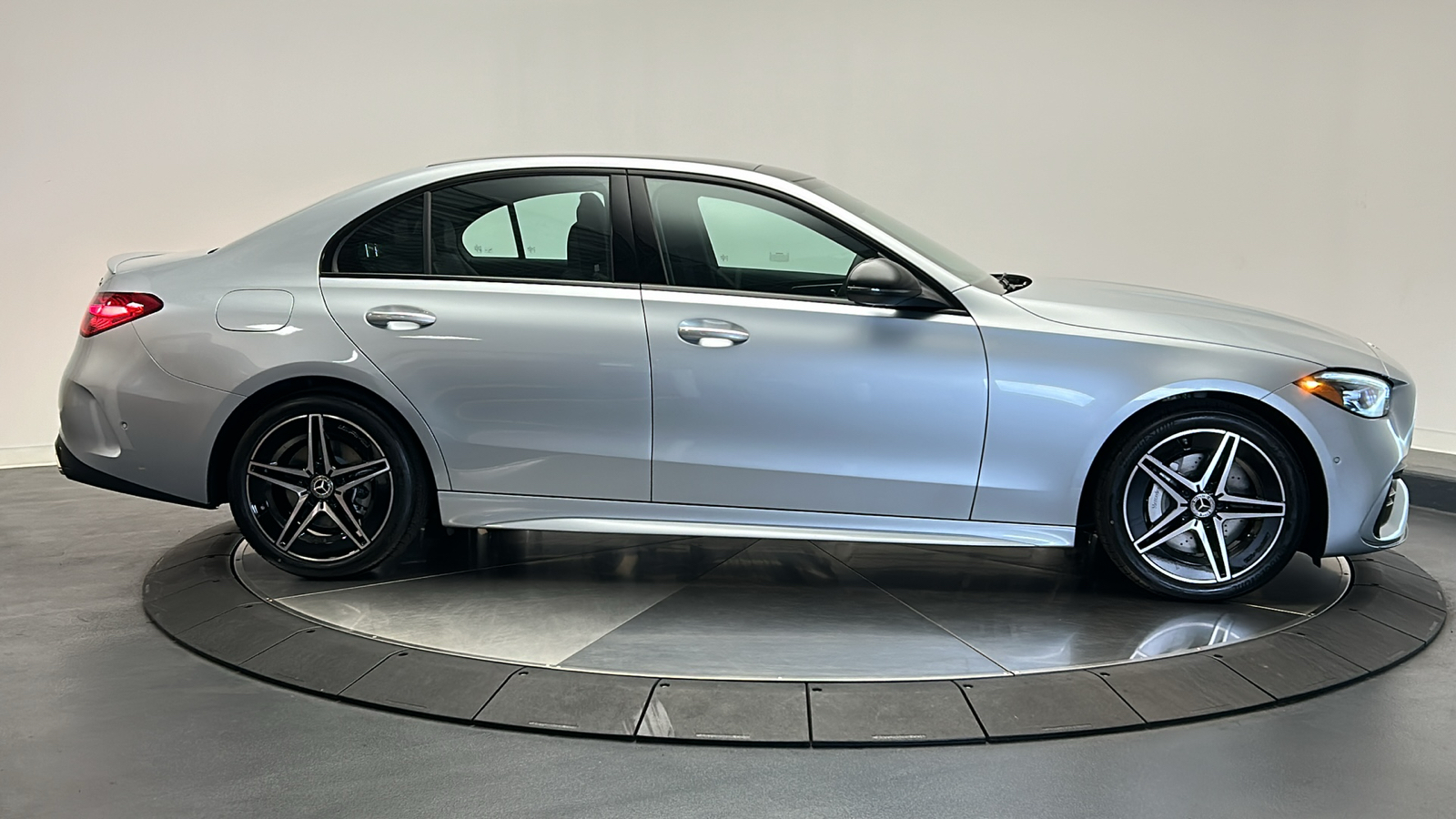 2024 Mercedes-Benz C-Class C 300 8