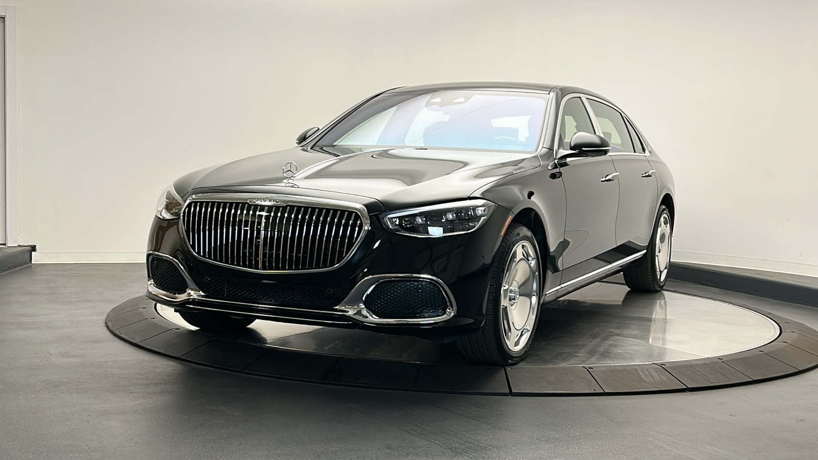 2025 Mercedes-Benz S-Class Maybach S 580 3