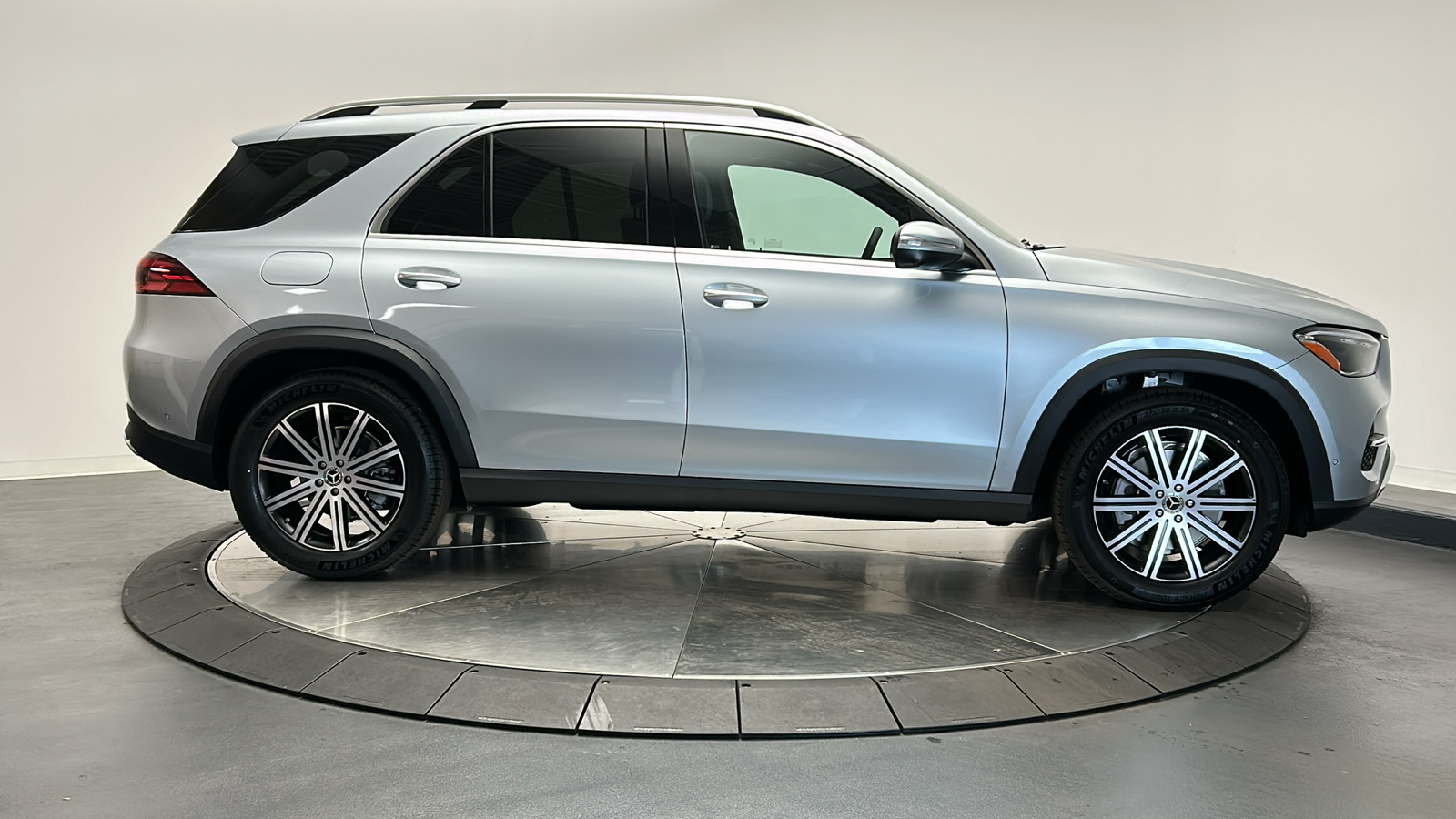 2025 Mercedes-Benz GLE GLE 350 8