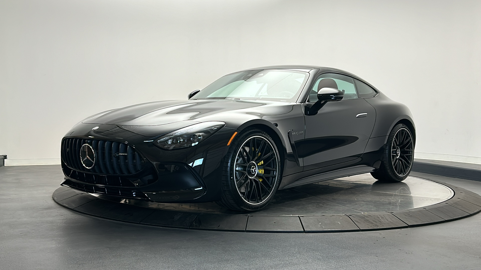 2025 Mercedes-Benz AMG GT Base 3