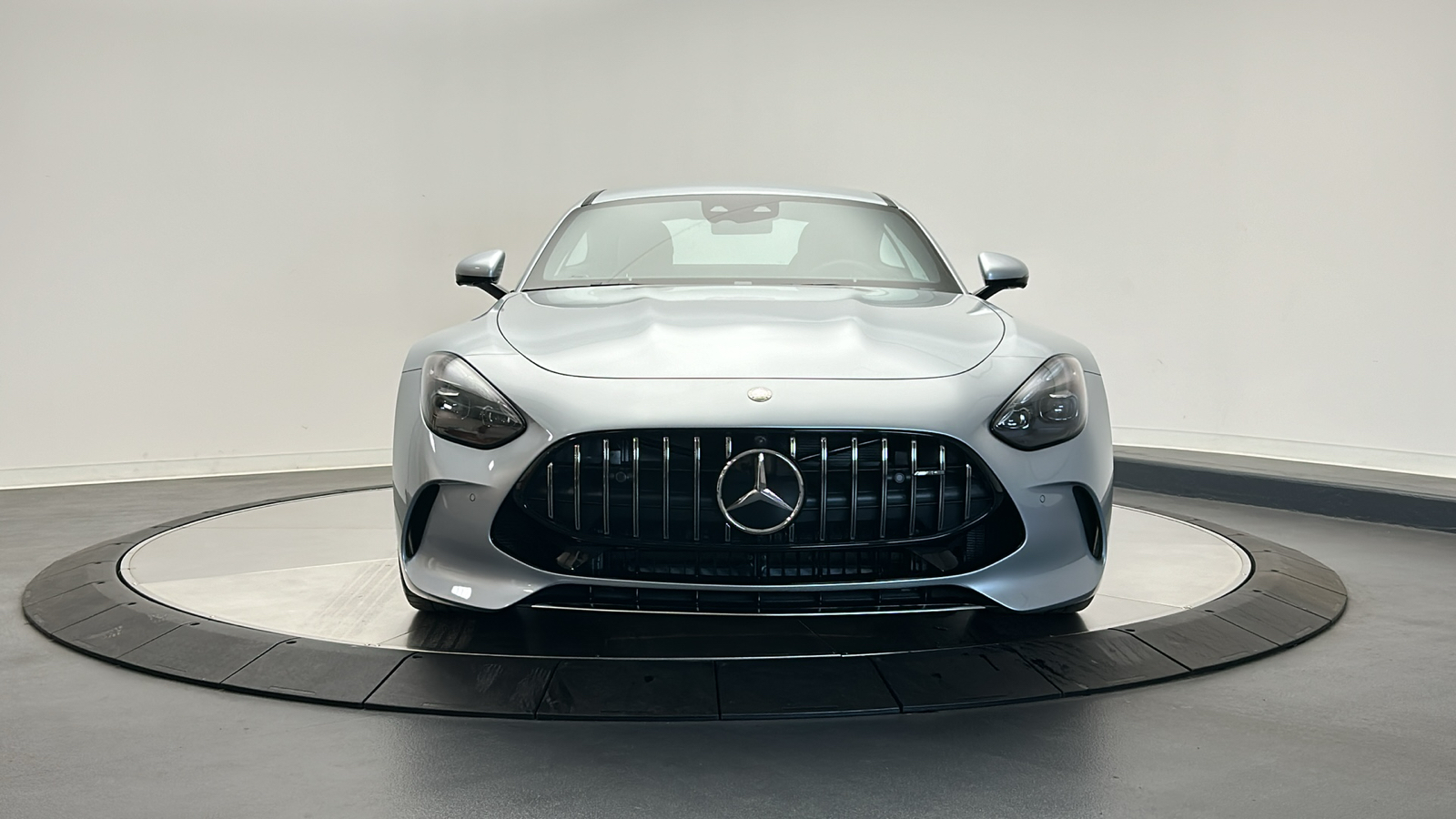 2025 Mercedes-Benz AMG GT 63 Base 2