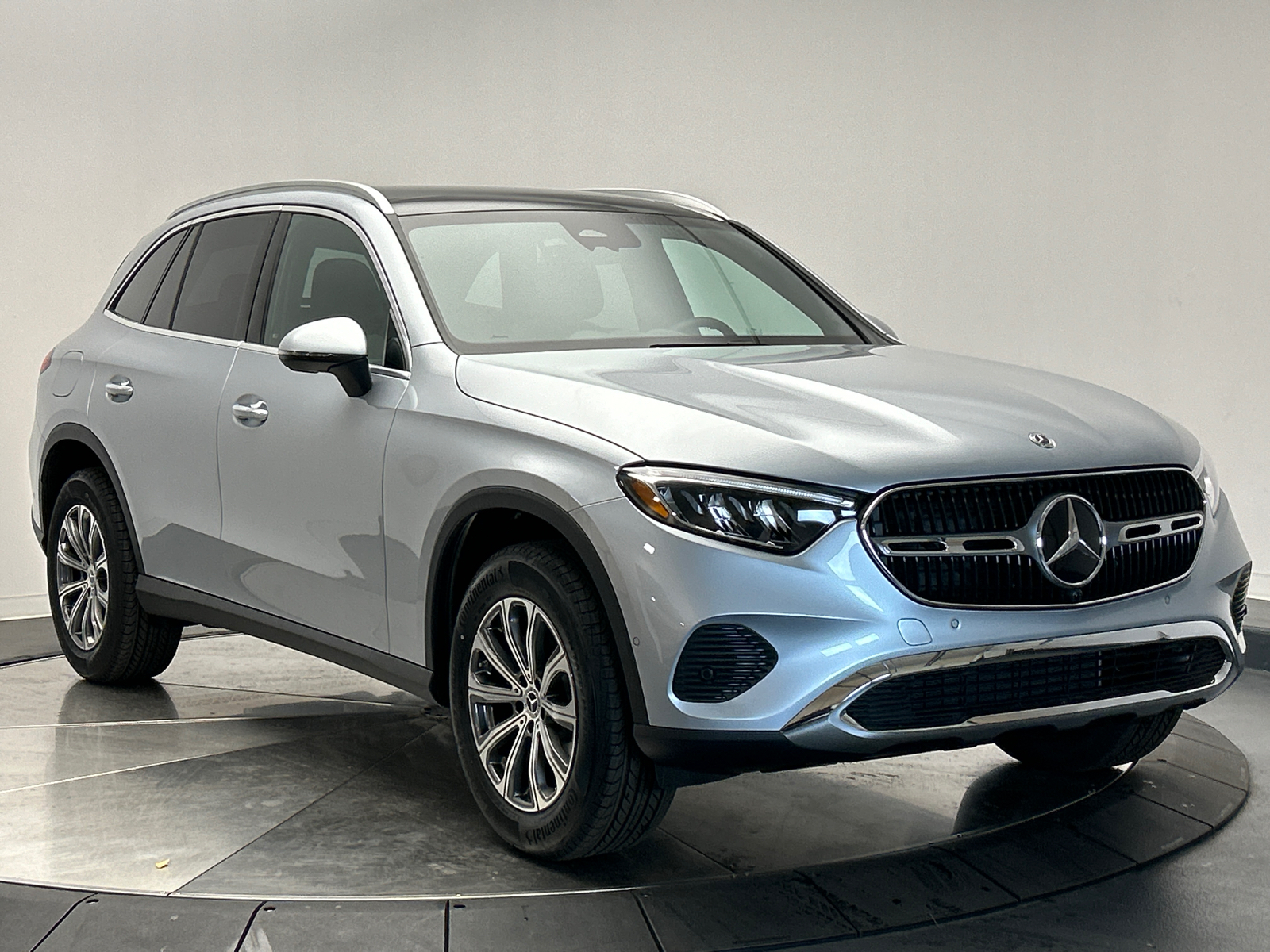 2025 Mercedes-Benz GLC GLC 300 1