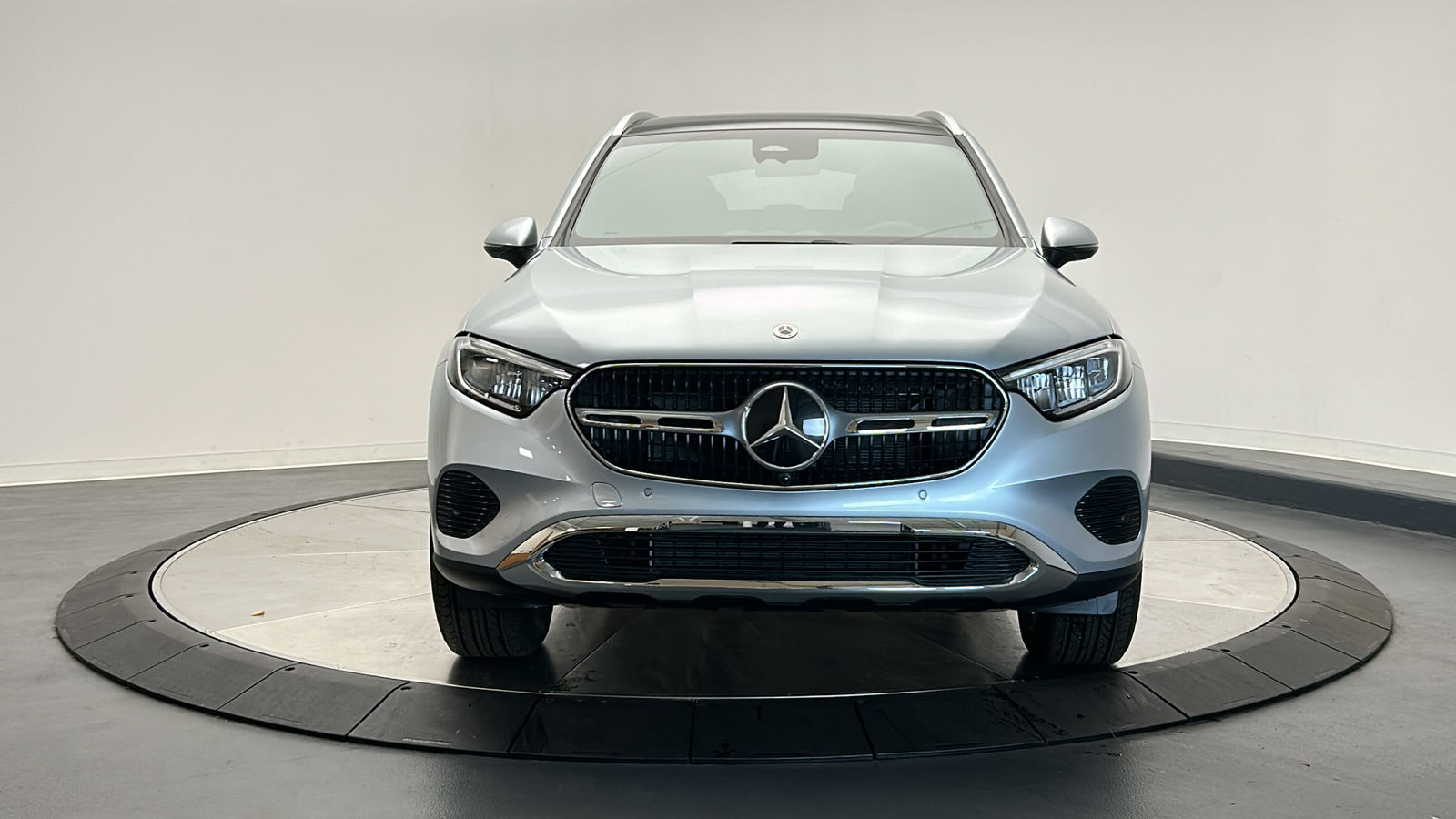 2025 Mercedes-Benz GLC GLC 300 2