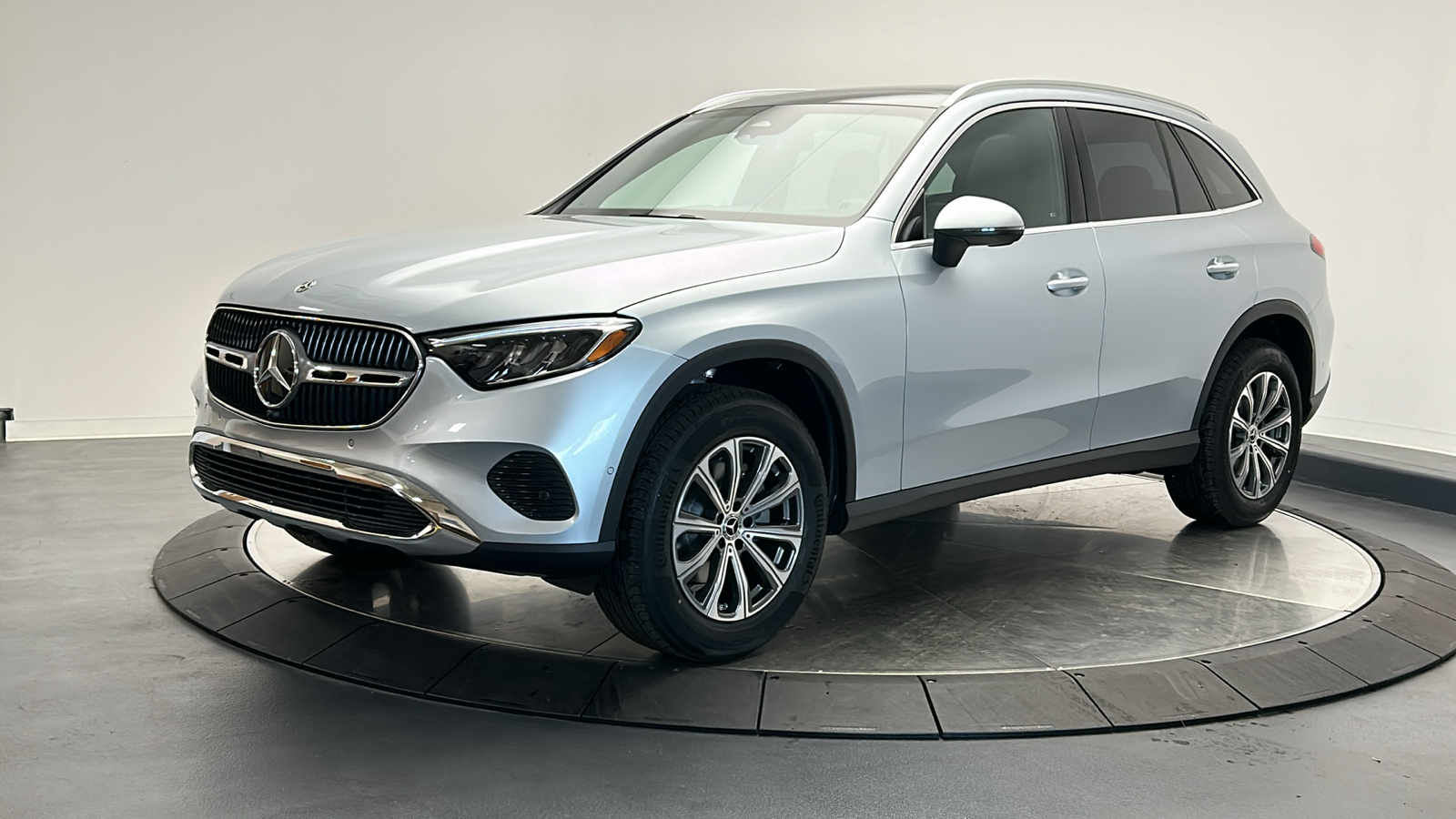 2025 Mercedes-Benz GLC GLC 300 3