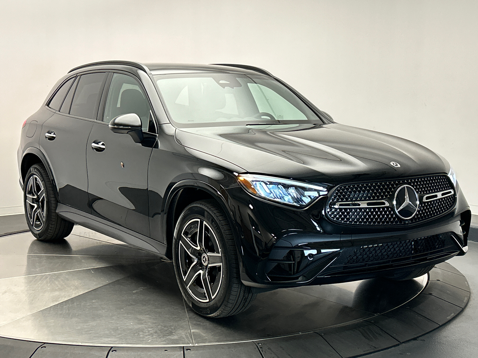 2025 Mercedes-Benz GLC GLC 300 1