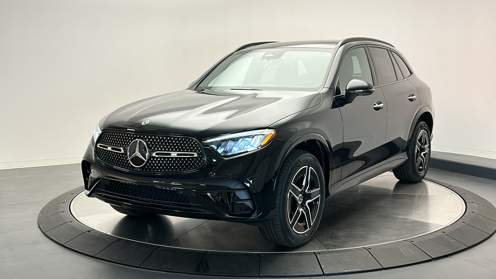 2025 Mercedes-Benz GLC GLC 300 3