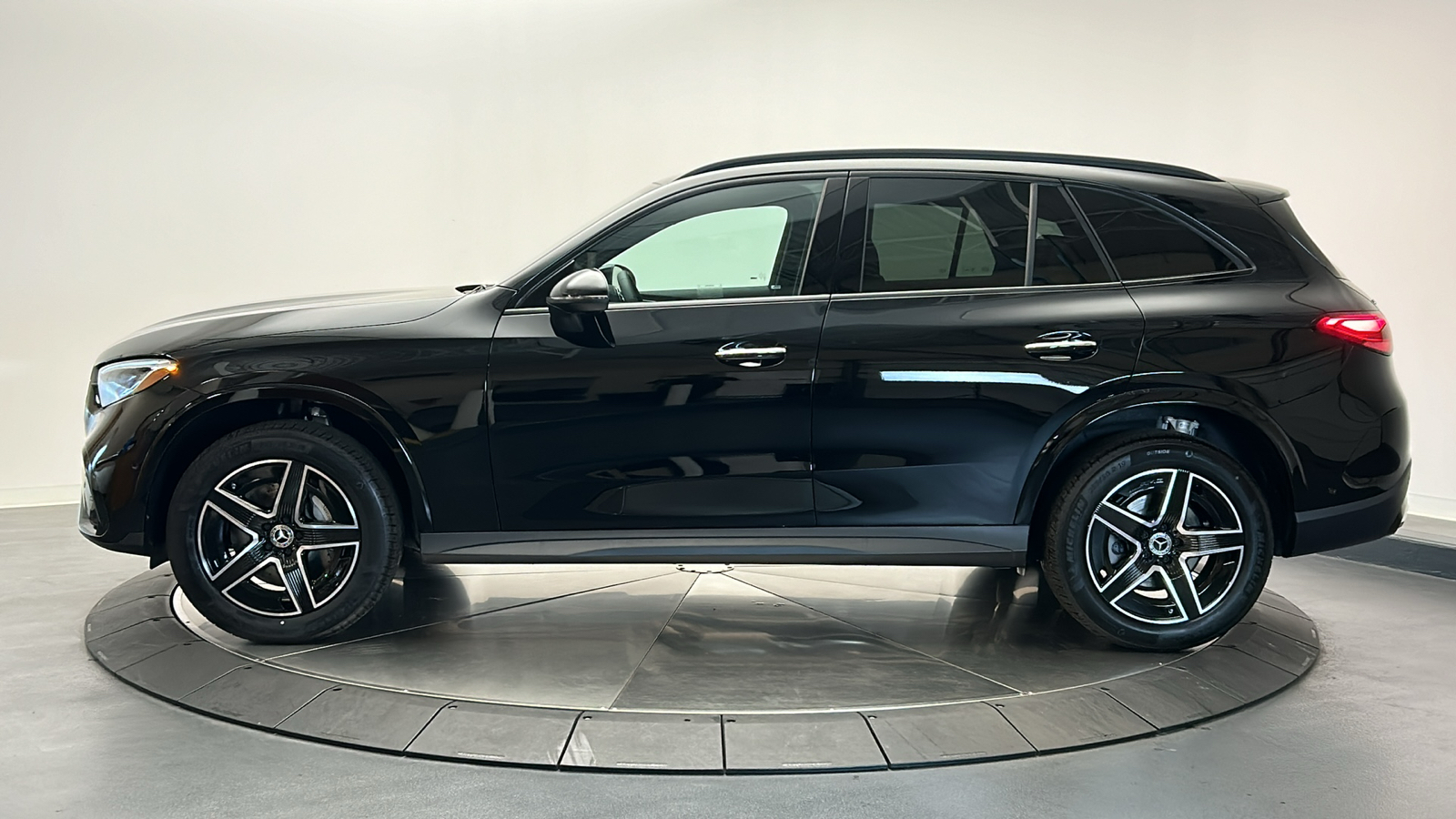 2025 Mercedes-Benz GLC GLC 300 4