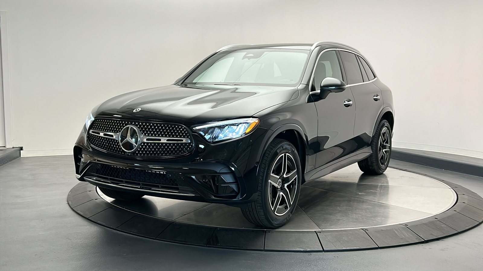 2025 Mercedes-Benz GLC GLC 300 3